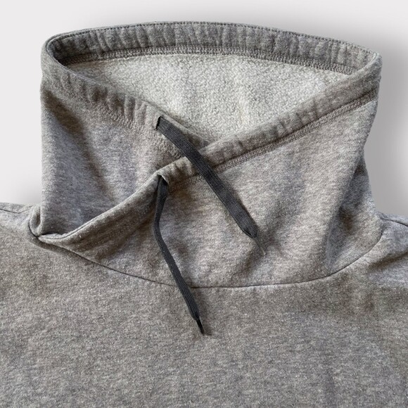 Grey Reebok Sweatshirt Large - Picture 4 of 8